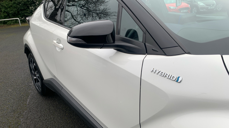 Toyota C-HR 1.8 Hybrid Dynamic 5dr CVT Hybrid Hatchback